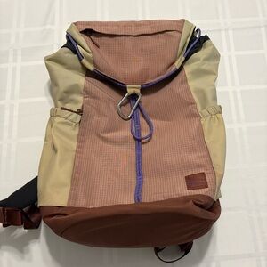 Lululemon Athletica Tan Brown front clip Backpack 21L SOLD OUT Yoga mat holder